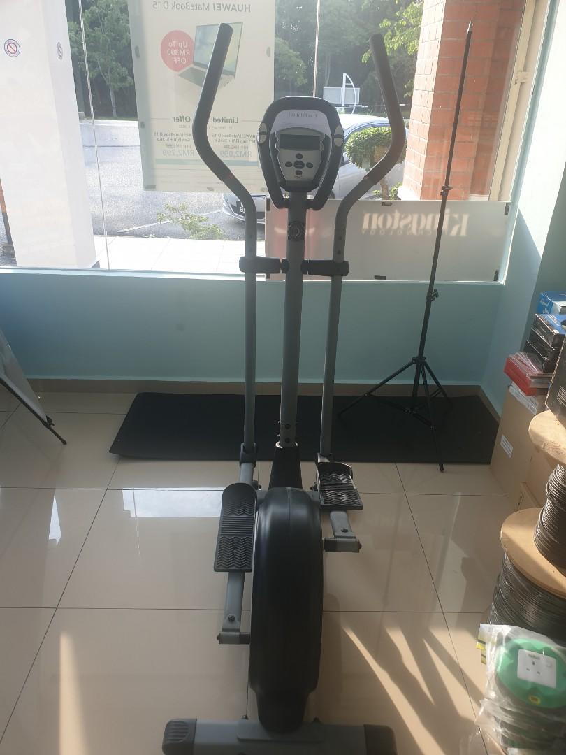 Trax Elliptical for sale RM599.00 Sports Equipment Exercise Fitness Cardio Fitness Machines on Carousell