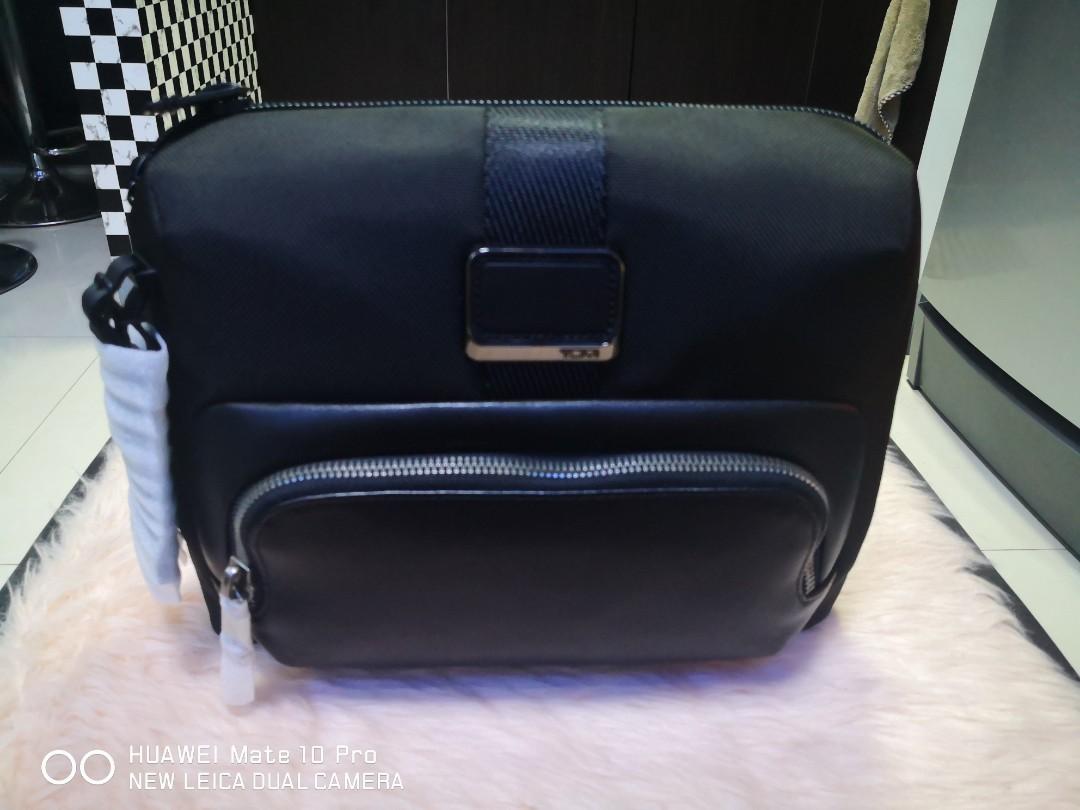 Tumi lewis 2025 crossbody