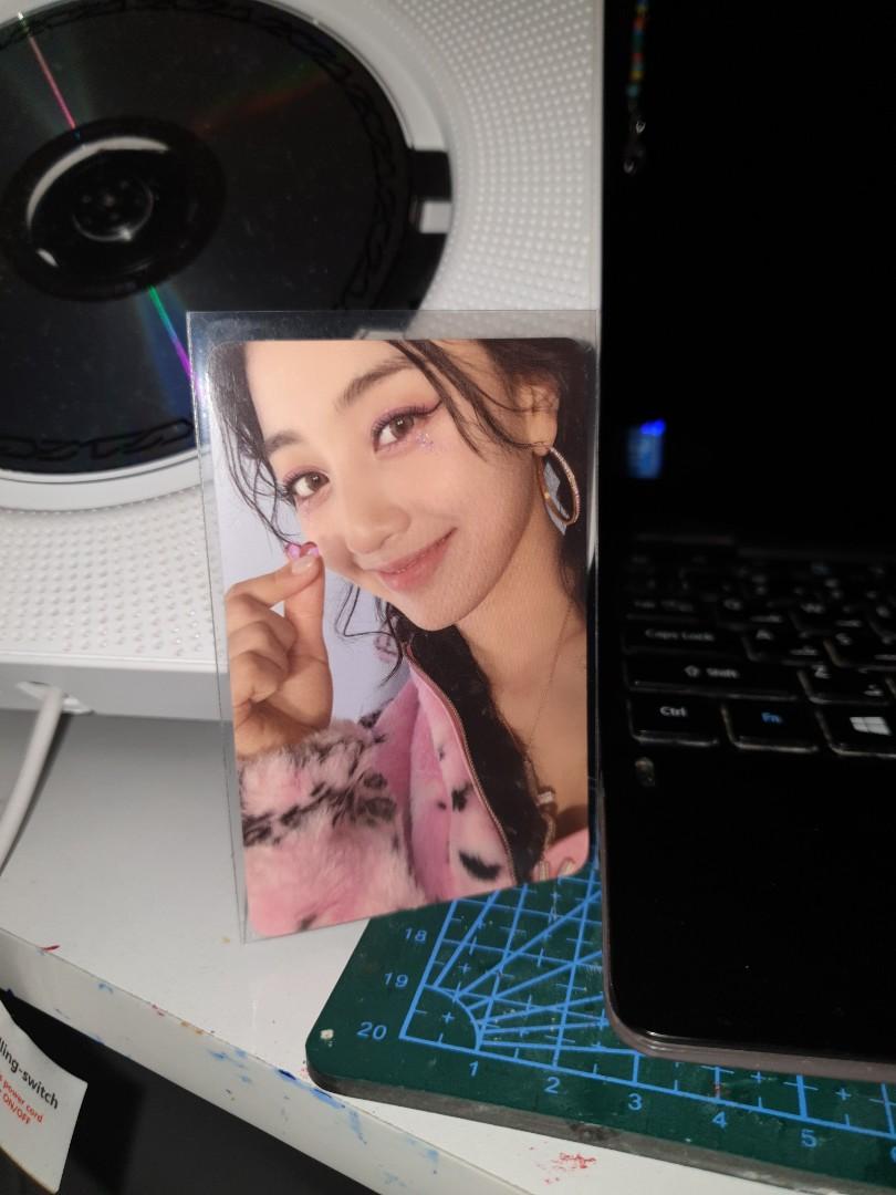 Twice Jihyo FOL PC (Category: K-Wave Merchandise) located in Cavite. Submitted by decluttercart (Listing ID 1161405641, Image 1). Description: Onhand and clean! DM to claim mod flash or ggx mop gcash only.