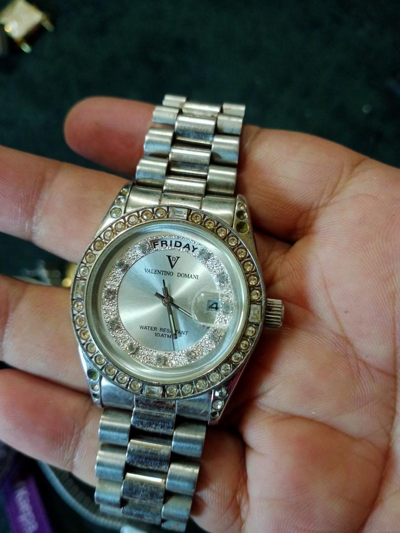 Valentino hotsell domani watch