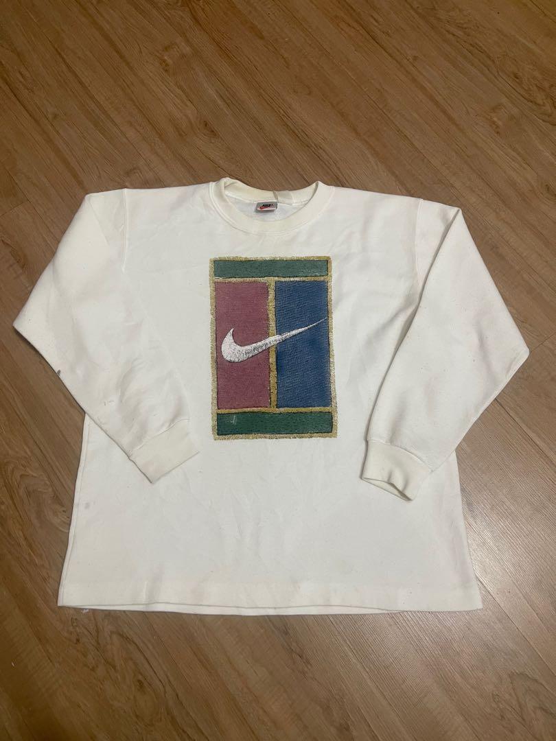 nike court vintage sweatshirt