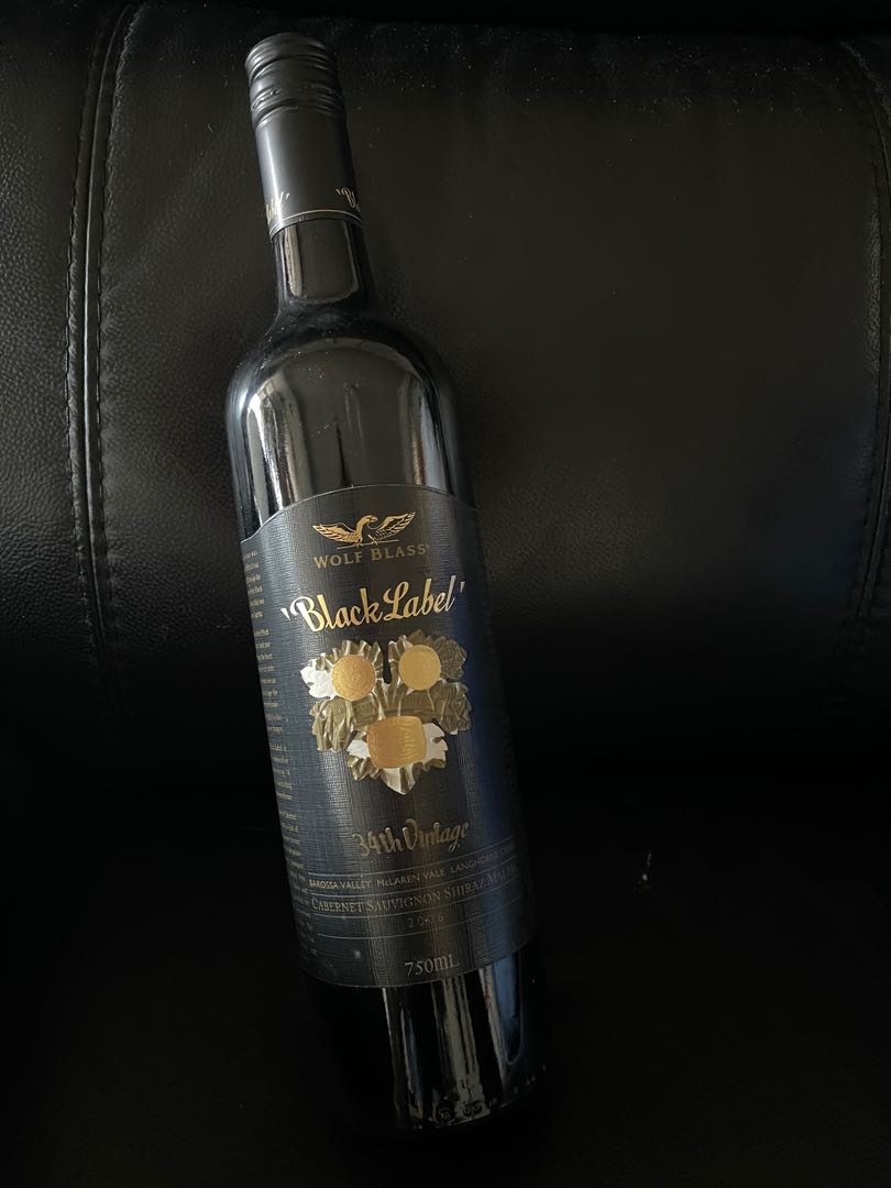 wolf blass - black label 2006, 嘢食& 嘢飲, 酒精飲料- Carousell