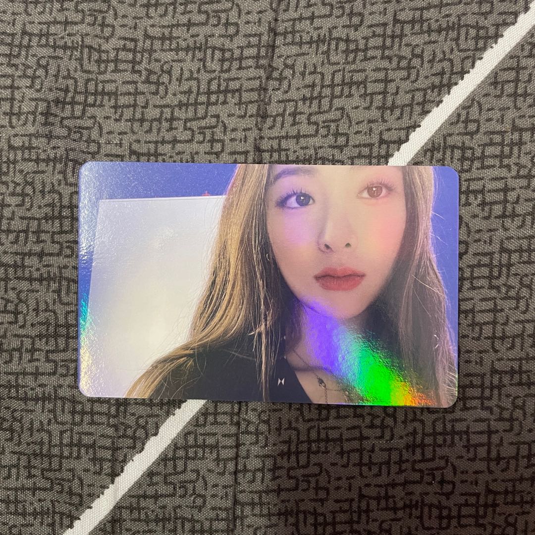 [WTS] LE SSERAFIM YUNJIN Fearless POB Weverse Hologram PC Photocard