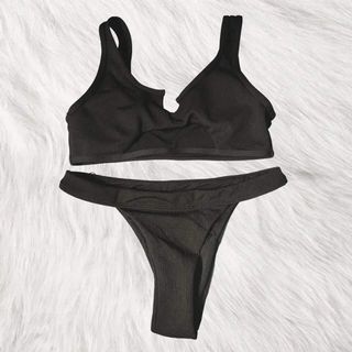 (Category: ) located in . Submitted by _shyyyr (Listing ID 1161424087, Image 1). Description: .