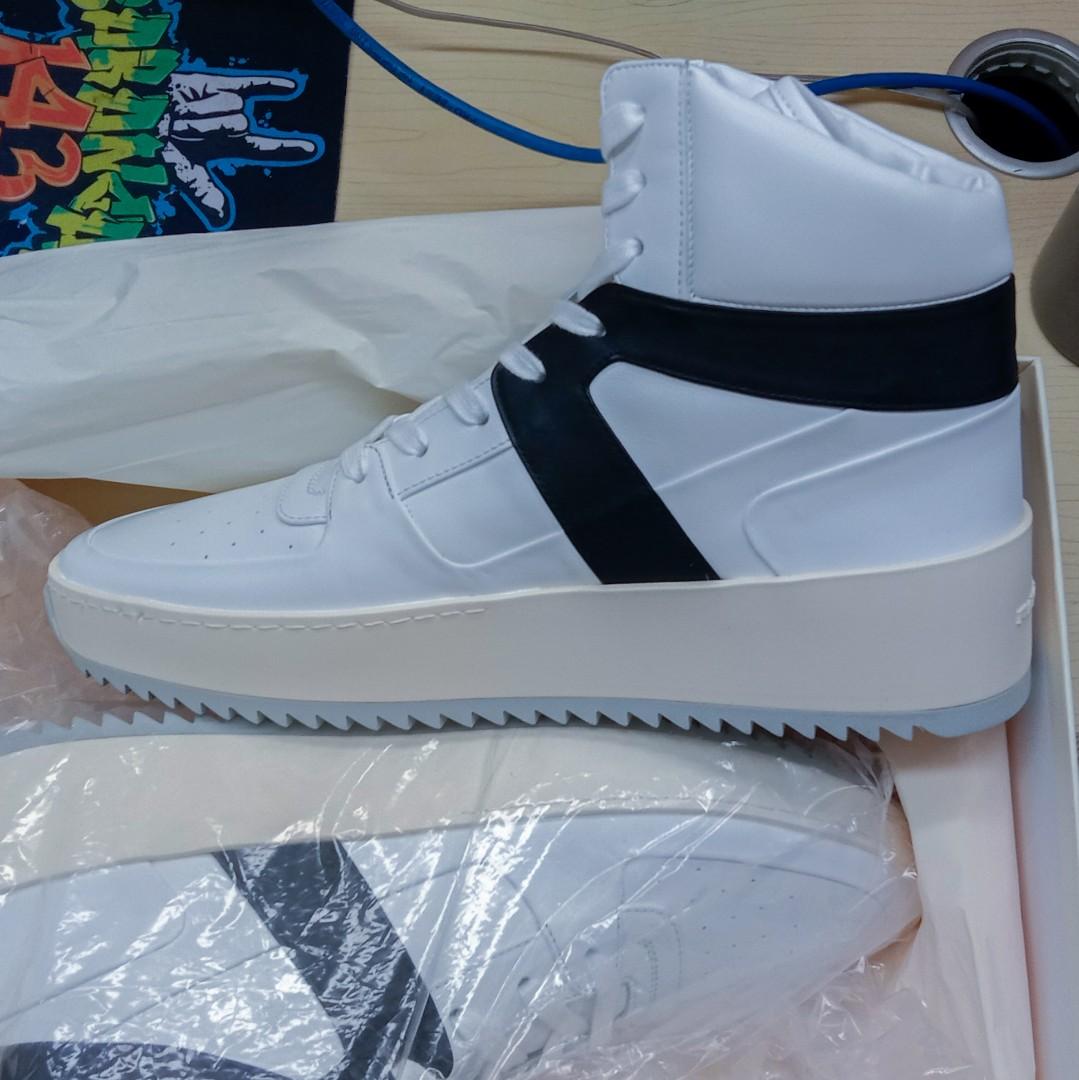 Fog basketball sneaker store