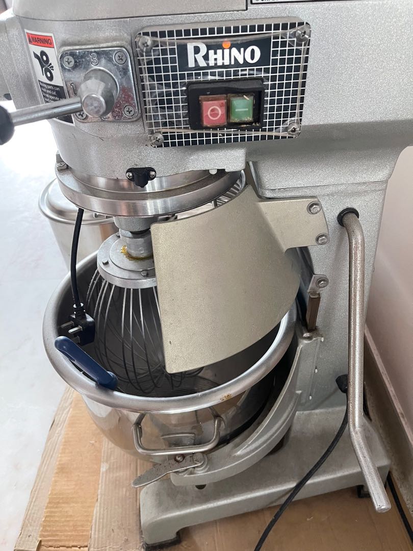 1 year old mixer rarely use, TV & Home Appliances, Kitchen Appliances