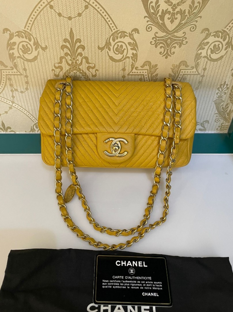 19 Flap Bag Lamb Pastel Yellow