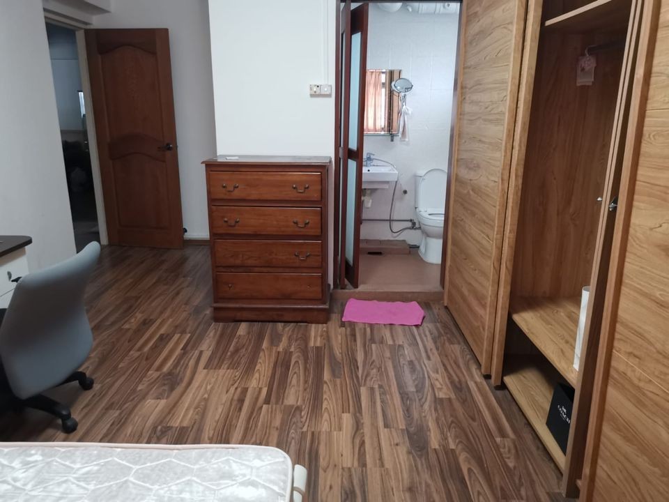 (Category: ) located in . Submitted by embee33 (Listing ID 1161602448, Image 1). Description: .
