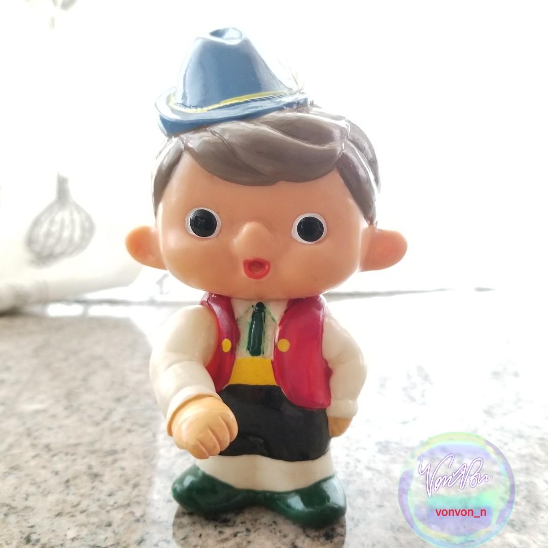 日本富士銀行70年代日本製made In Japan 民族服飾人型公仔錢罌儲錢箱 興趣及遊戲 玩具 遊戲類 Carousell