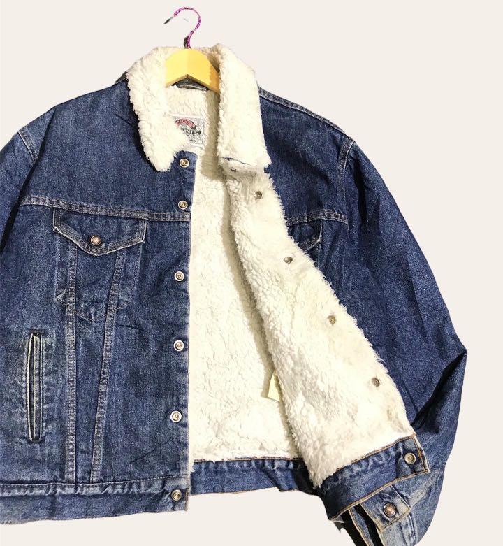 Vintage Trucker Sherpa Levis Jacket, Fesyen Wanita, Pakaian Wanita, Baju  Luaran di Carousell