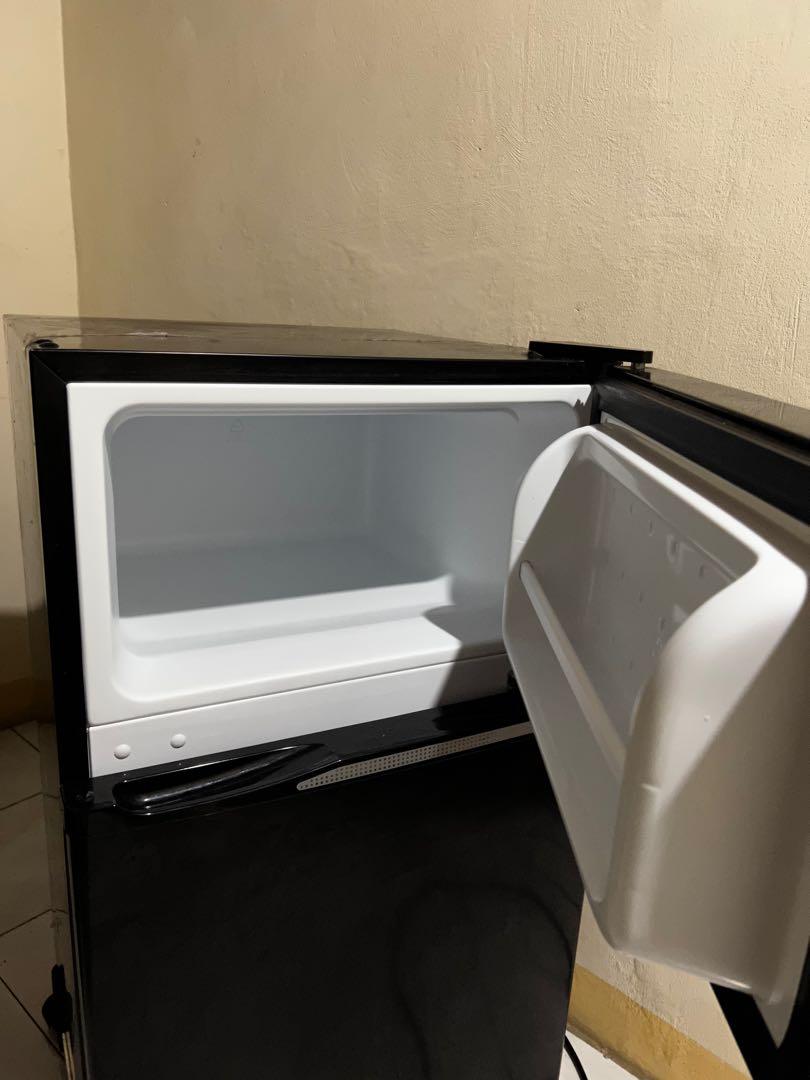 American Home Bar Refrigerator, TV & Home Appliances, Kitchen