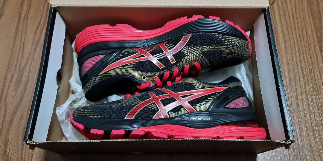Asics Gel Nimbus 21, Women's Fashion, Footwear, Sneakers on Carousell