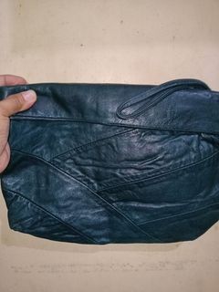(Category: ) located in . Submitted by LoveBags (Listing ID 1161538149, Image 1). Description: .