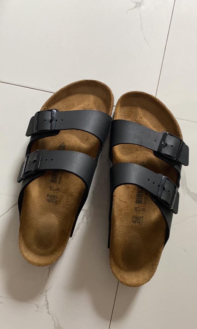 BIRk, Men's Fashion, Footwear, Slippers & Slides on Carousell