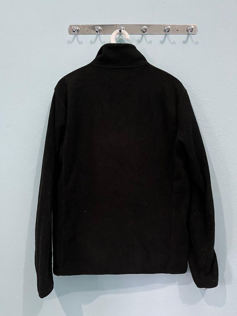 Black jacket (Category: Coats, Jackets and Outerwear) located in Tanah Merah. Submitted by lyaghxzali (Listing ID 1161561250, Image 3). Description: Unisex.