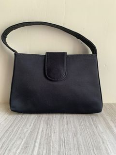 （分類：）位於 。 由 gvujoava 提交（商品編號 1161507404，圖片 1）。簡介： 。