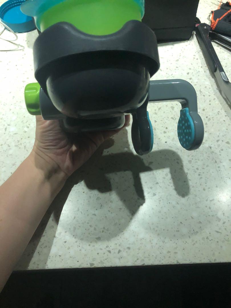 Brica store cup holder