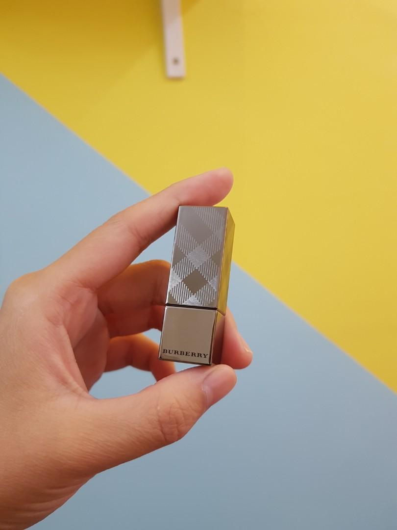Authentic Burberry mini lipstick No.85 sepia