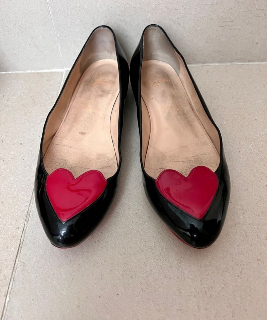 Christian Louboutin hearts flats Women s Fashion Footwear Flats on Carousell