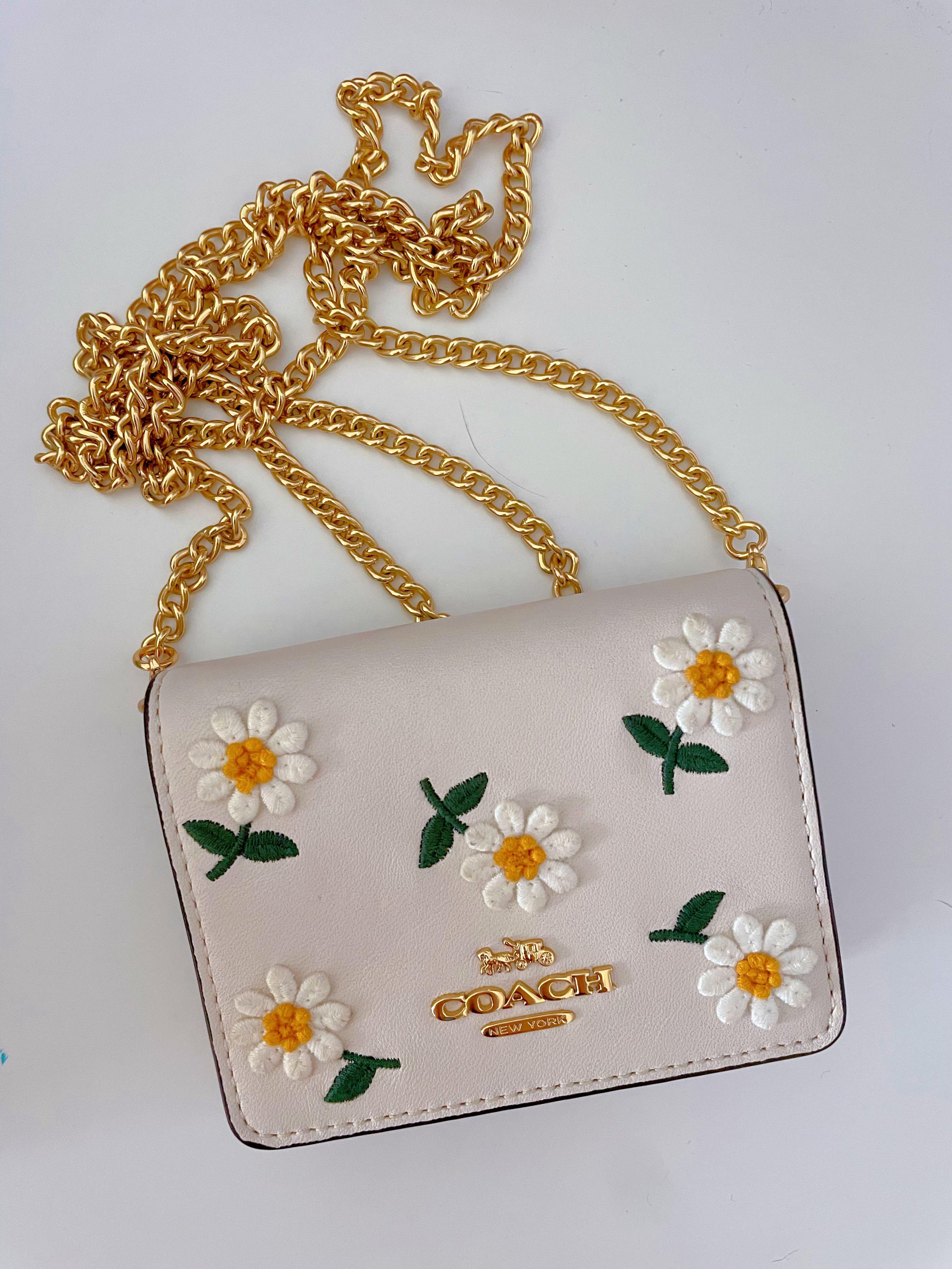 Coach daisy embroidery wallet