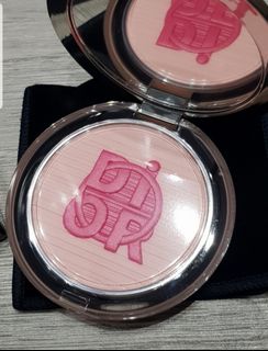 (Category: ) located in . Submitted by makeupaddict78 (Listing ID 1161500324, Image 1). Description: .