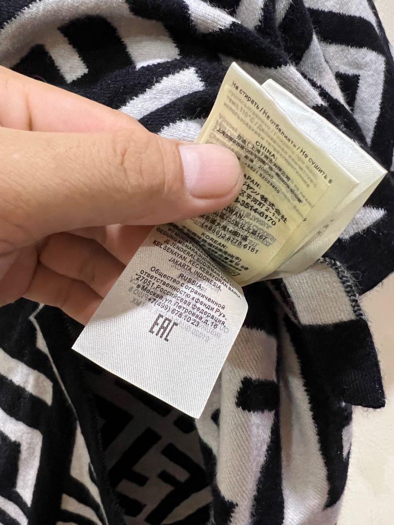 fendi black and white poncho