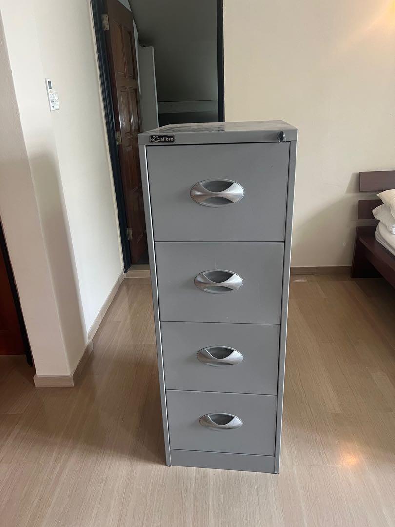 Filing cabinet silver metal with lock