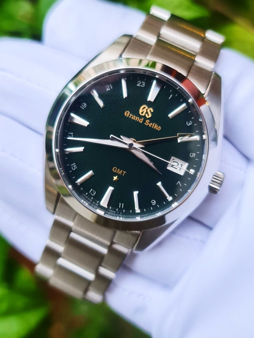 *Full Complete Set* 2018 Grand Seiko GMT Limited Edition Green Dial 40mm  Ref. SBGN007, Luxury, Watches on Carousell