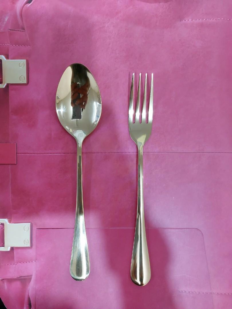 Gold plated spoon, fork and others (Category: Dinnerware & Cutlery) located in Quezon City. Submitted by cynlchan (Listing ID 1161483480, Image 2). Description: Upgrade your di ing experience with these gold plated cutlery Tablespoon 35 Table fork 35 Teaspoon 25 Soup ladle 95 Serving Spoon 95 Serving Fork 95 Photo reflects the light. Thus looks stainless. .