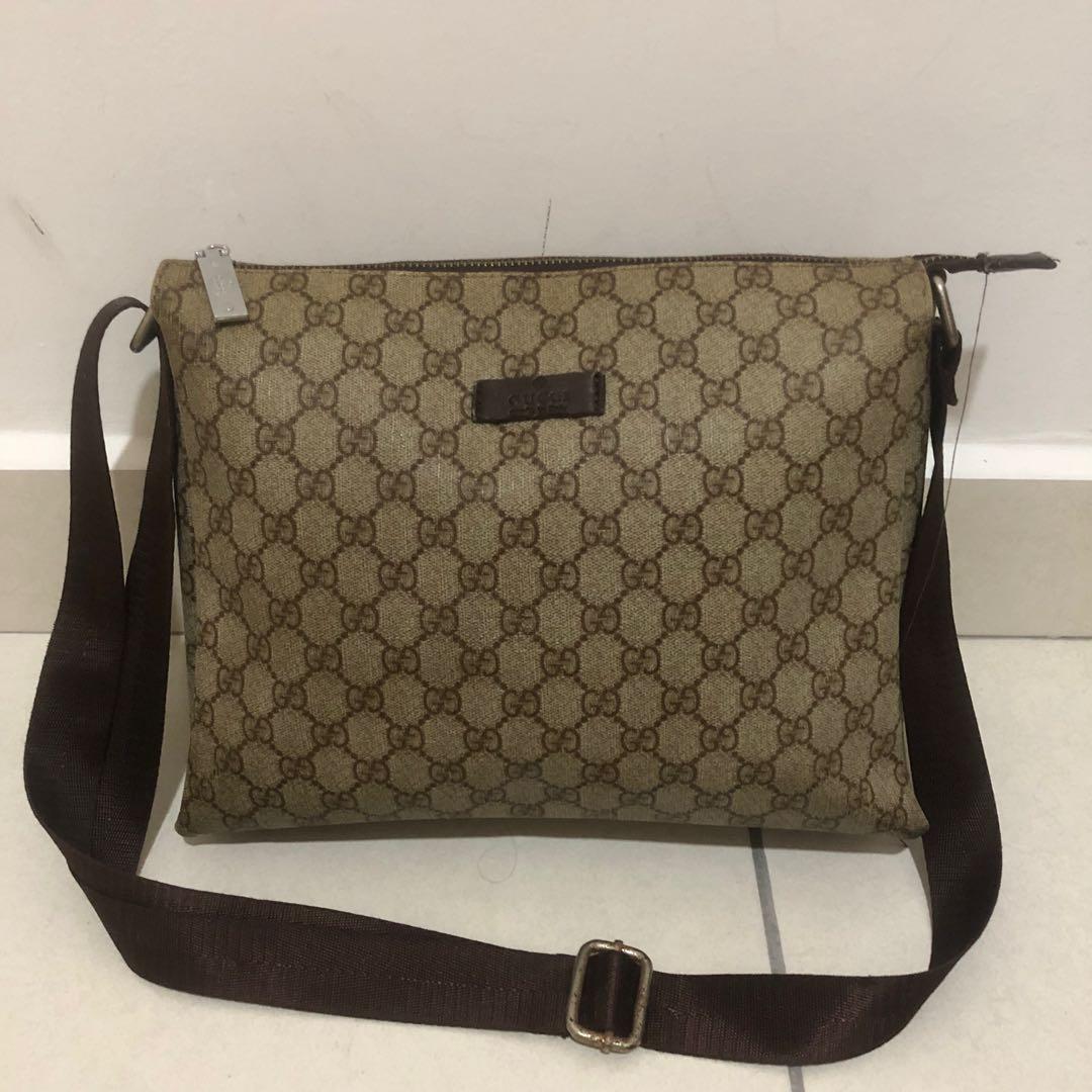GUCCI Messenger Bag, Men's Fashion, Bags, Sling Bags on Carousell