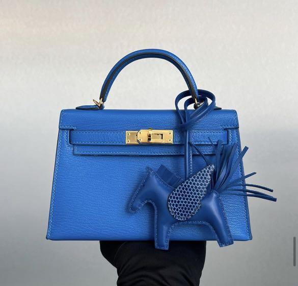 Kelly Pochette Ostrich Bleu Glacier PHW B stamp , Women's Fashion, Bags &  Wallets, Cross-body Bags on Carousell
