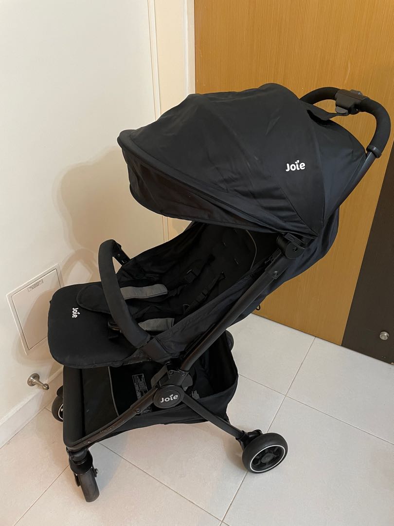 Joie black stroller new arrivals