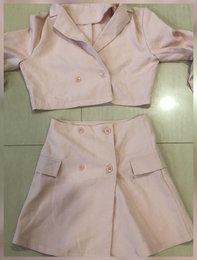 Light Pink Coordinates (Category: Sets or Coordinates) located in Makati City. Submitted by nodeikcaj (Listing ID 1161614613, Image 1). Description: Used once for photoshoot.