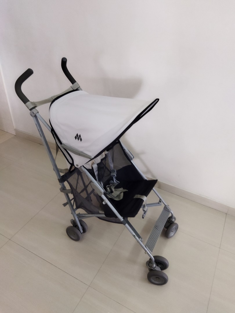 MacLaren volo Umbrella, Babies & Kids, Going Out, Strollers on Carousell