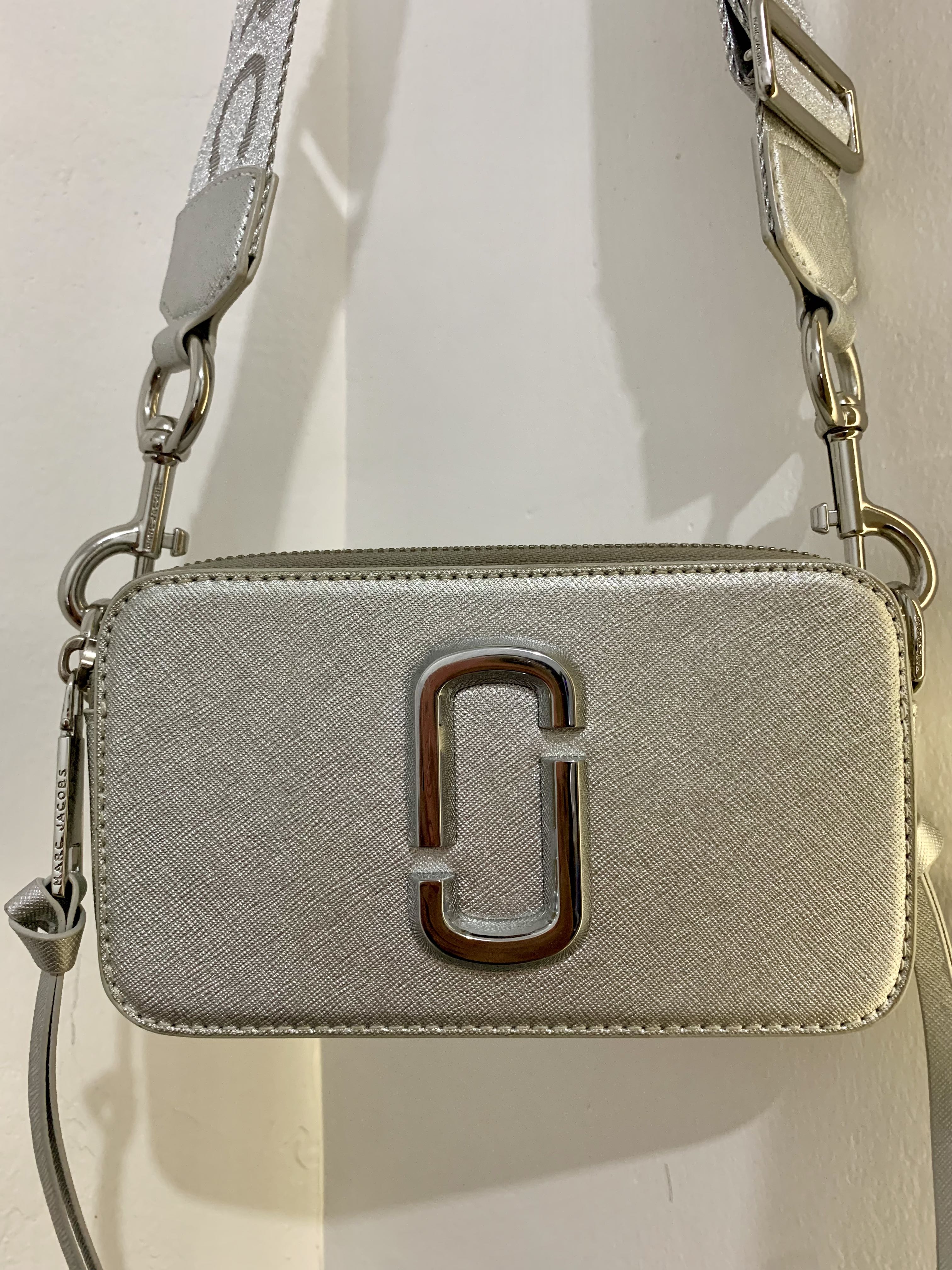 Marc Jacobs Snapshot DTM Silver, Luxury, Bags & Wallets on Carousell