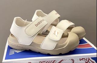 （分類：）位於 。 由 kschloe 提交（商品編號 1161449837，圖片 1）。簡介： 。