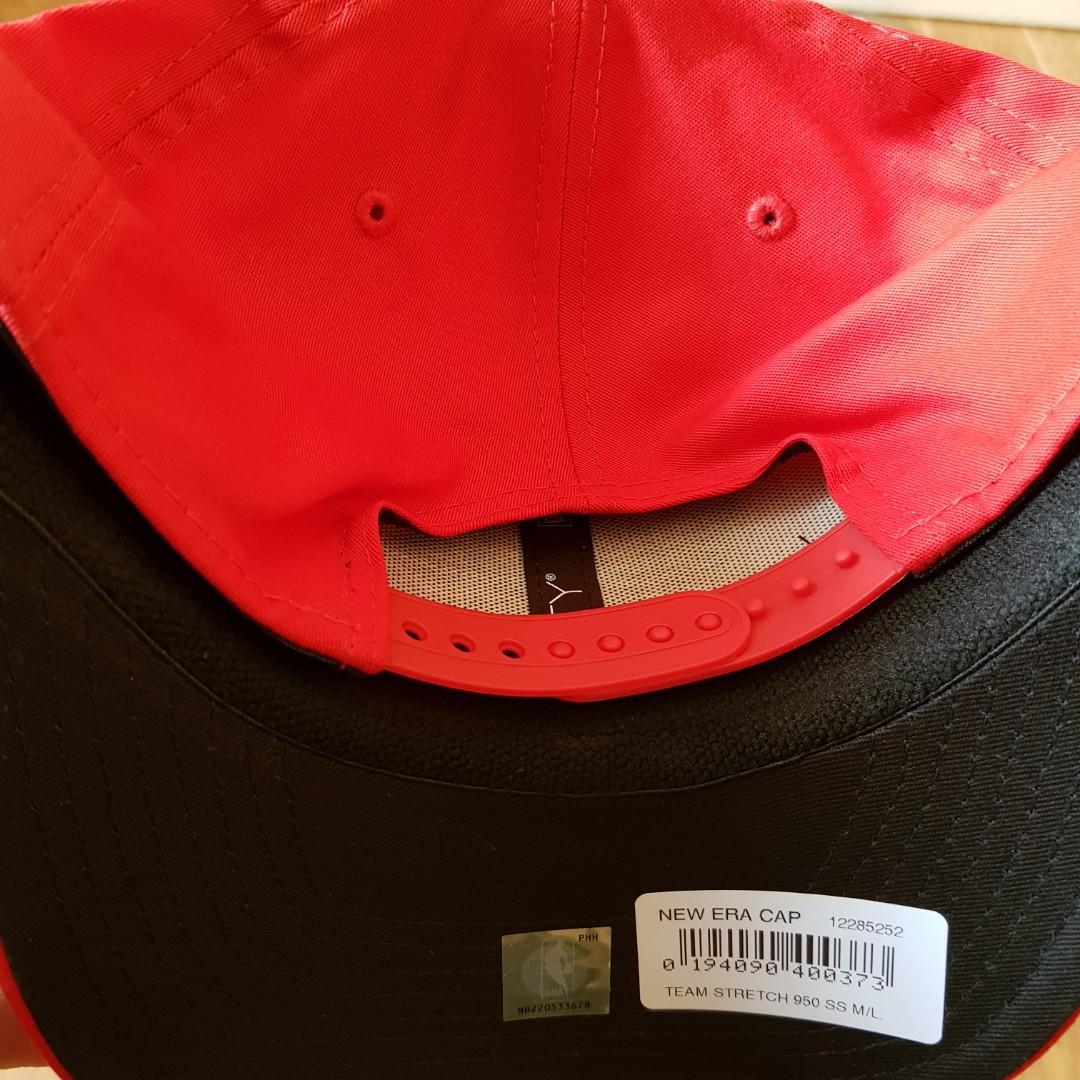 New Era Chicago Bulls 9Fifty Snapback (Category: Caps & Hats) located in Las Pinas. Submitted by jj.ys (Listing ID 1161584469, Image 2). Description: Original New Era Chicago Bulls 9fifty Snapback/Adjustable For sale only auto pass trade offers No box included No issues or damage Medium/Large - AVAILABLE.
