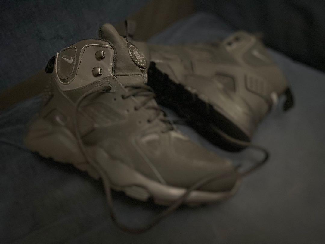 Nike huarache on sale high cut