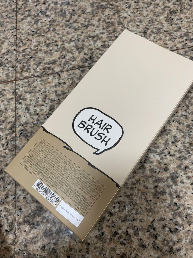 PEANUTS x innisfree hair brush, Women's Fashion, Watches & Accessories
