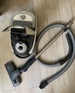 （分類：）位於 。 由 gvujoava 提交（商品編號 1161474997，圖片 1）。簡介： 。