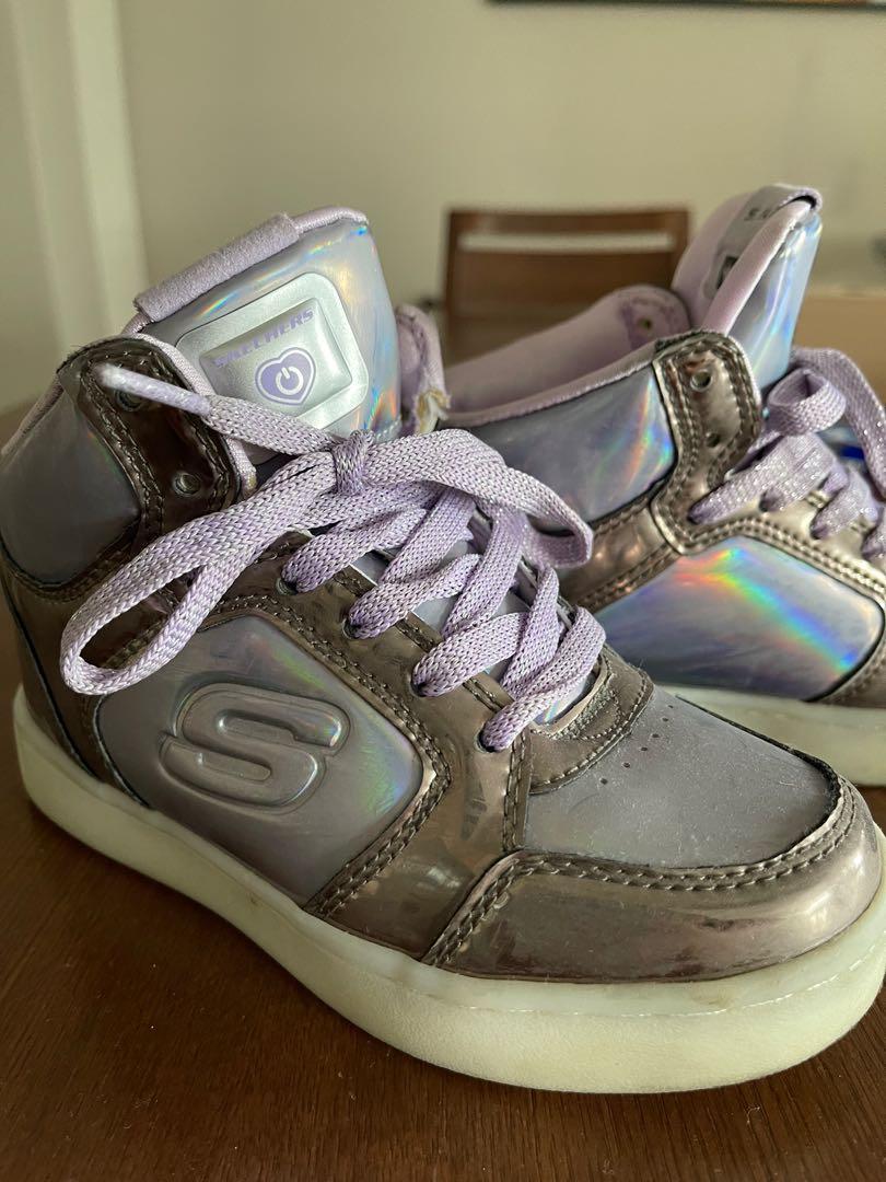 Sketchers girls energy store lights