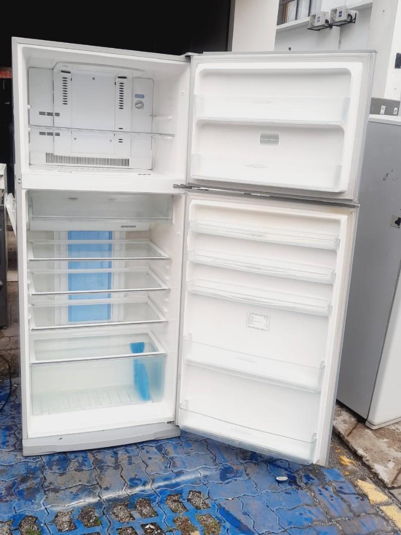 Full size clearance fridge for sale