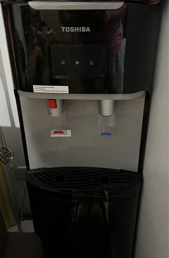 Toshiba water dispenser bottom load, TV & Home Appliances, Kitchen