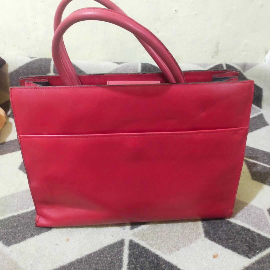 UGO CONTI ITALY red leather sling hand bag bisa diatur KULIT ASLI KULIT  MANTUL tas kerja briefcase stilish