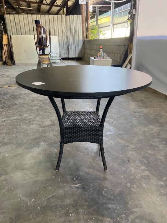 Wooden Round Table with Rattan Stand Black Colour / Meja Bulat Kayu ...