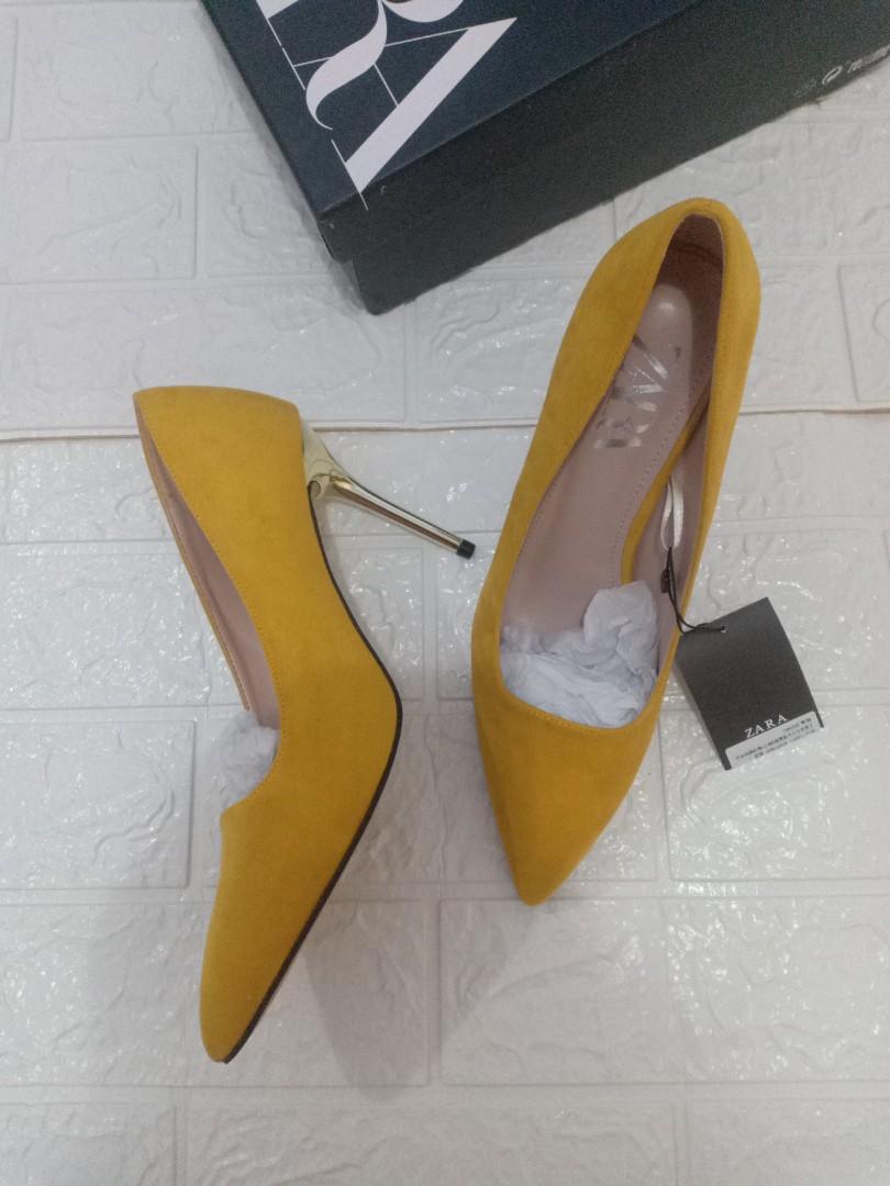 zara yellow pumps