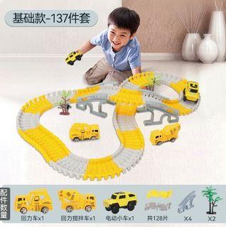 137 Pieces Construction Themed Race Tracks Set, Flexible Trains Tracks With 2 Race Trucks, Toy Cars Set for 3 4 5 6 7 Years Old Child Kids Boys and Girls, Road Race Playset for Christmas Birthday Gift