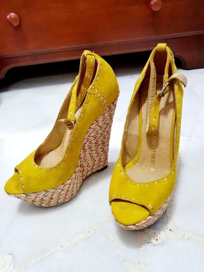 Giuseppe wedges clearance