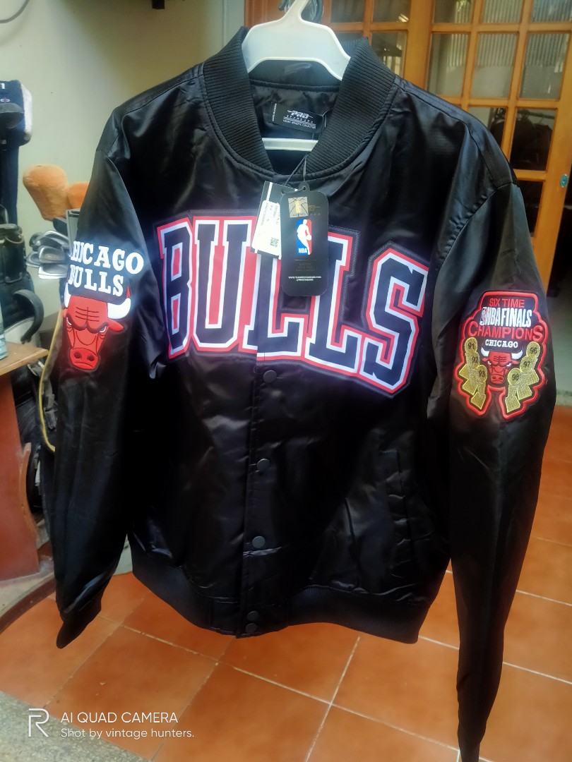 Champion chicago bulls jacket 2025