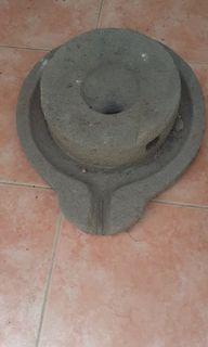 Antique Gilingan Bato China piedra from the past